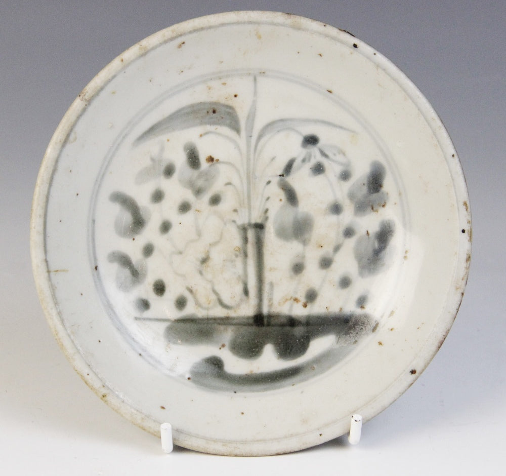 Large Collection of Chinese Shipwreck Porcelain Cargo Wares, Ming Dynasty and Later - Objets de Vertu
