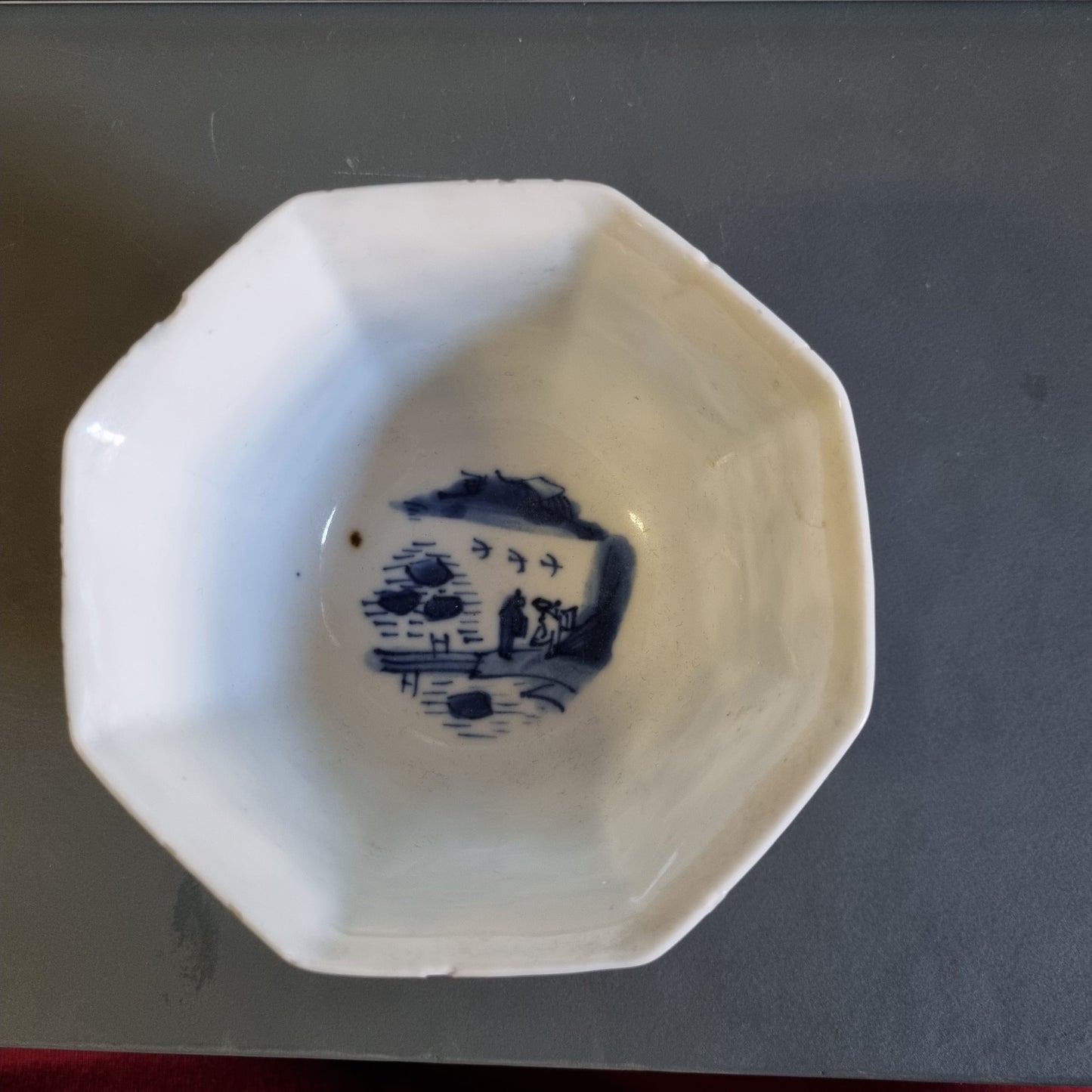 Rare 17C Ming/ Transitional Chinese Porcelain bowl with landscape compartments - Objets de Vertu