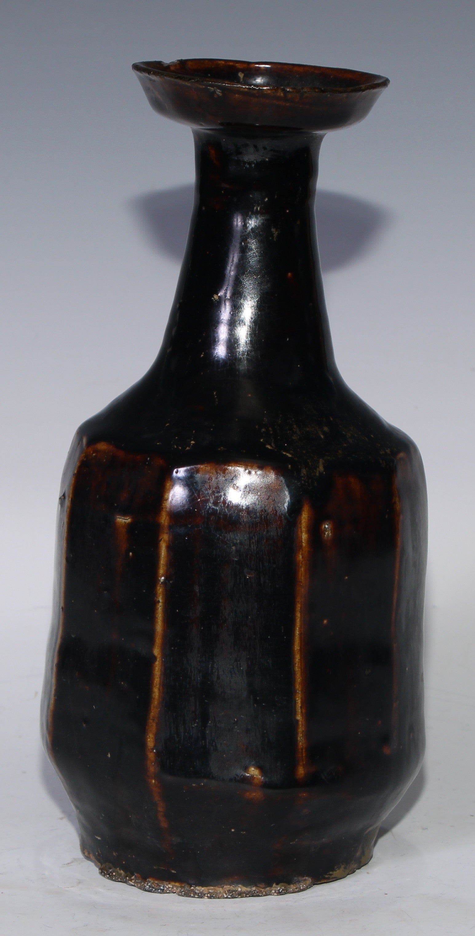 Korean Monochrome Panelled Mallet Shaped Bottle Vase, Glazed in Tones of Mottled Brown - Objets de Vertu