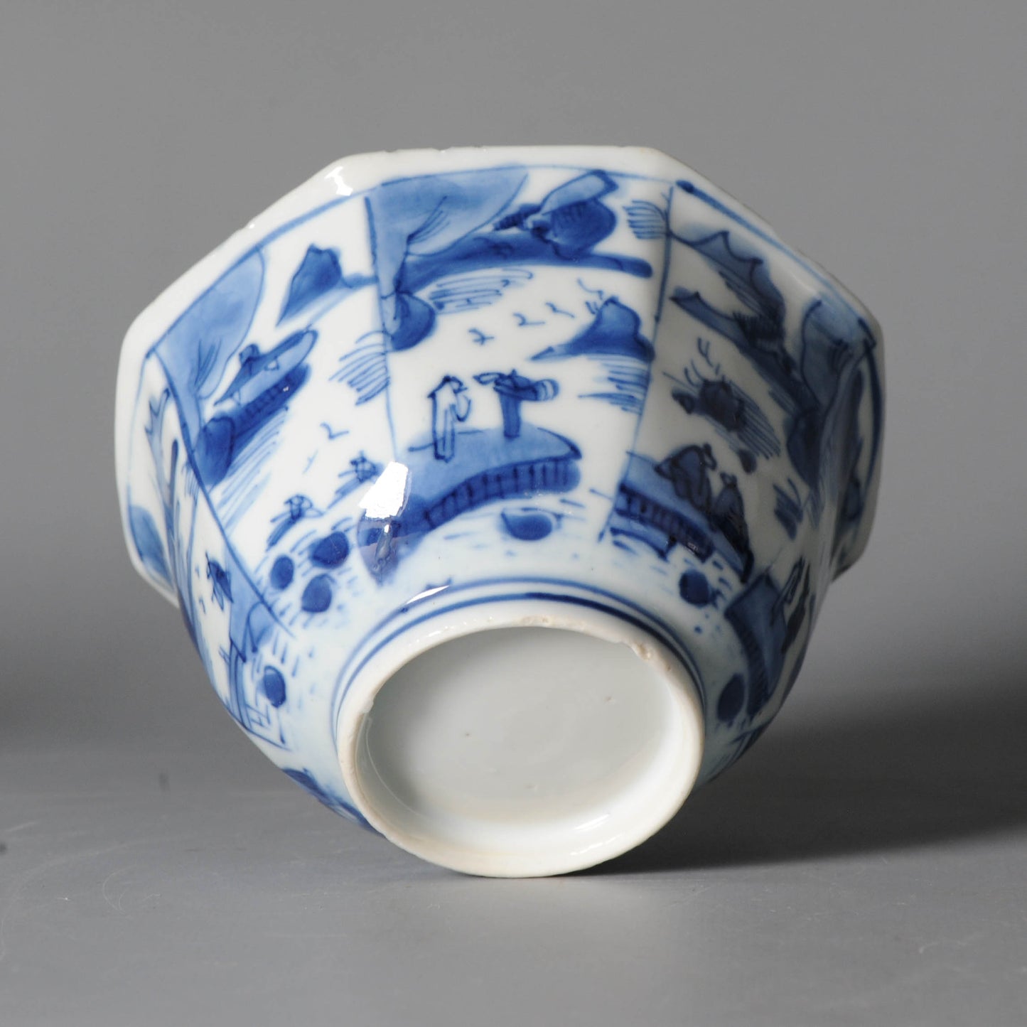 Rare 17C Ming/ Transitional Chinese Porcelain bowl with landscape compartments - Objets de Vertu