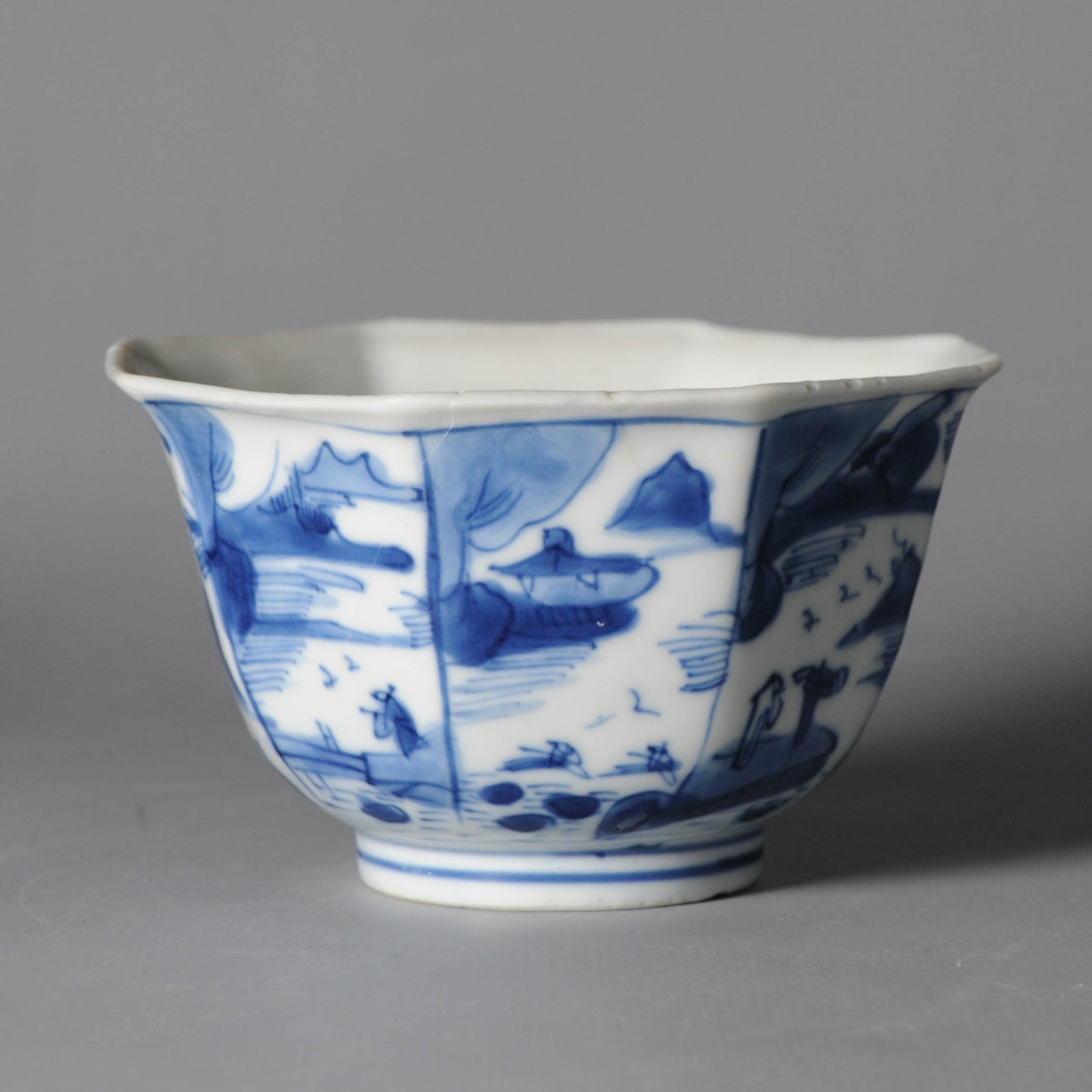 Rare 17C Ming/ Transitional Chinese Porcelain bowl with landscape compartments - Objets de Vertu