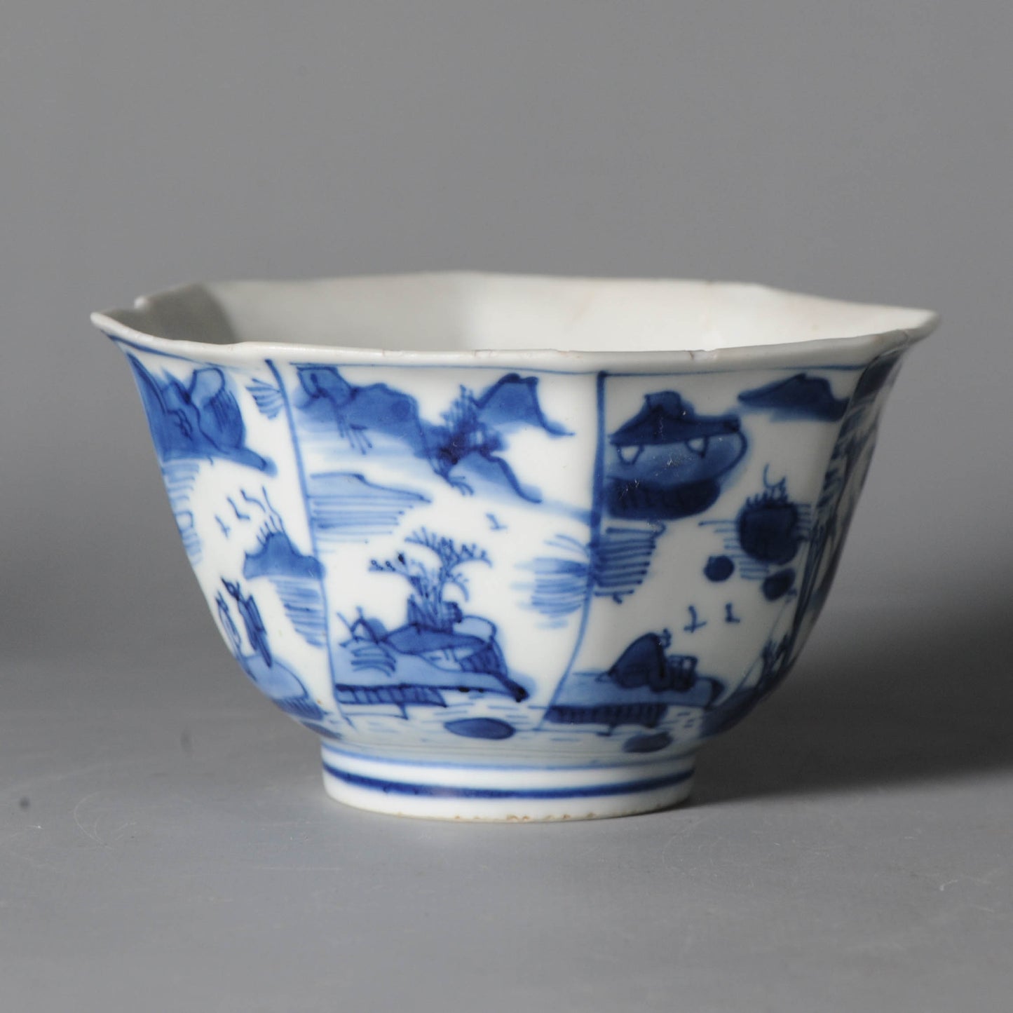 Rare 17C Ming/ Transitional Chinese Porcelain bowl with landscape compartments - Objets de Vertu