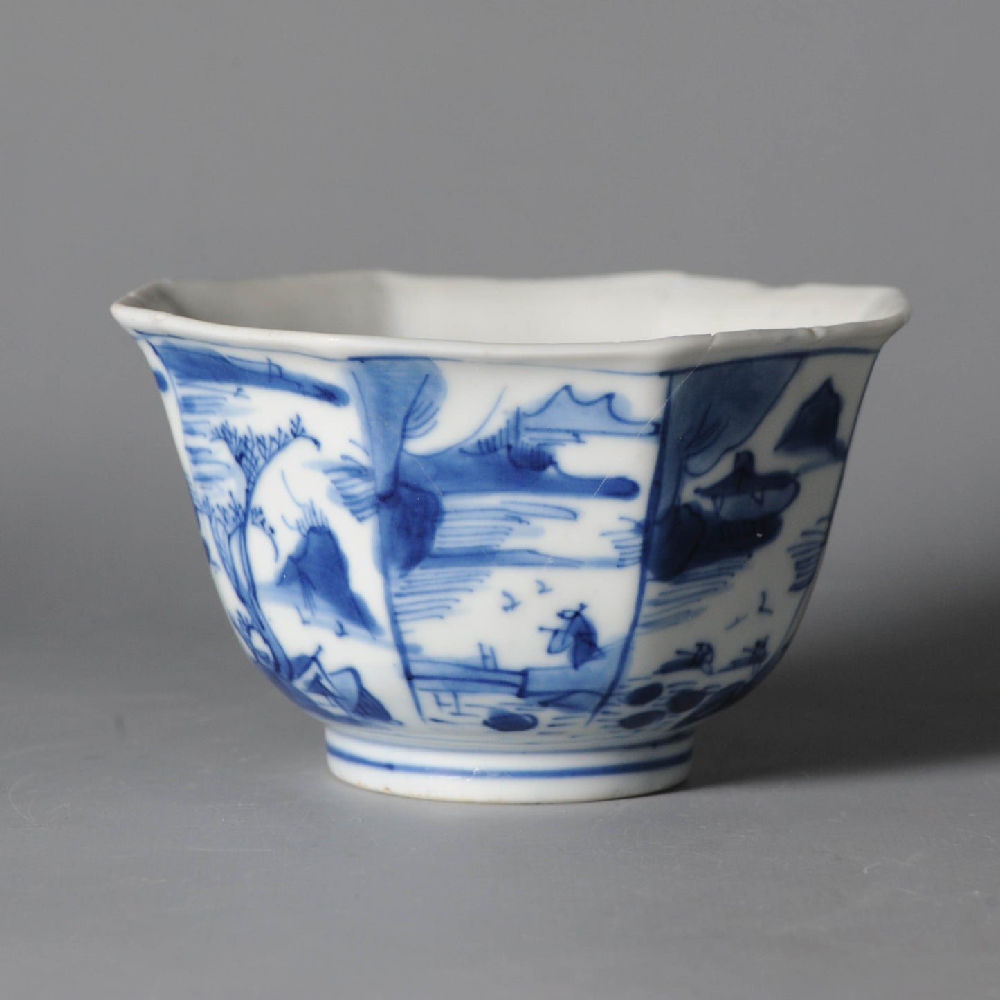 Rare 17C Ming/ Transitional Chinese Porcelain bowl with landscape compartments - Objets de Vertu