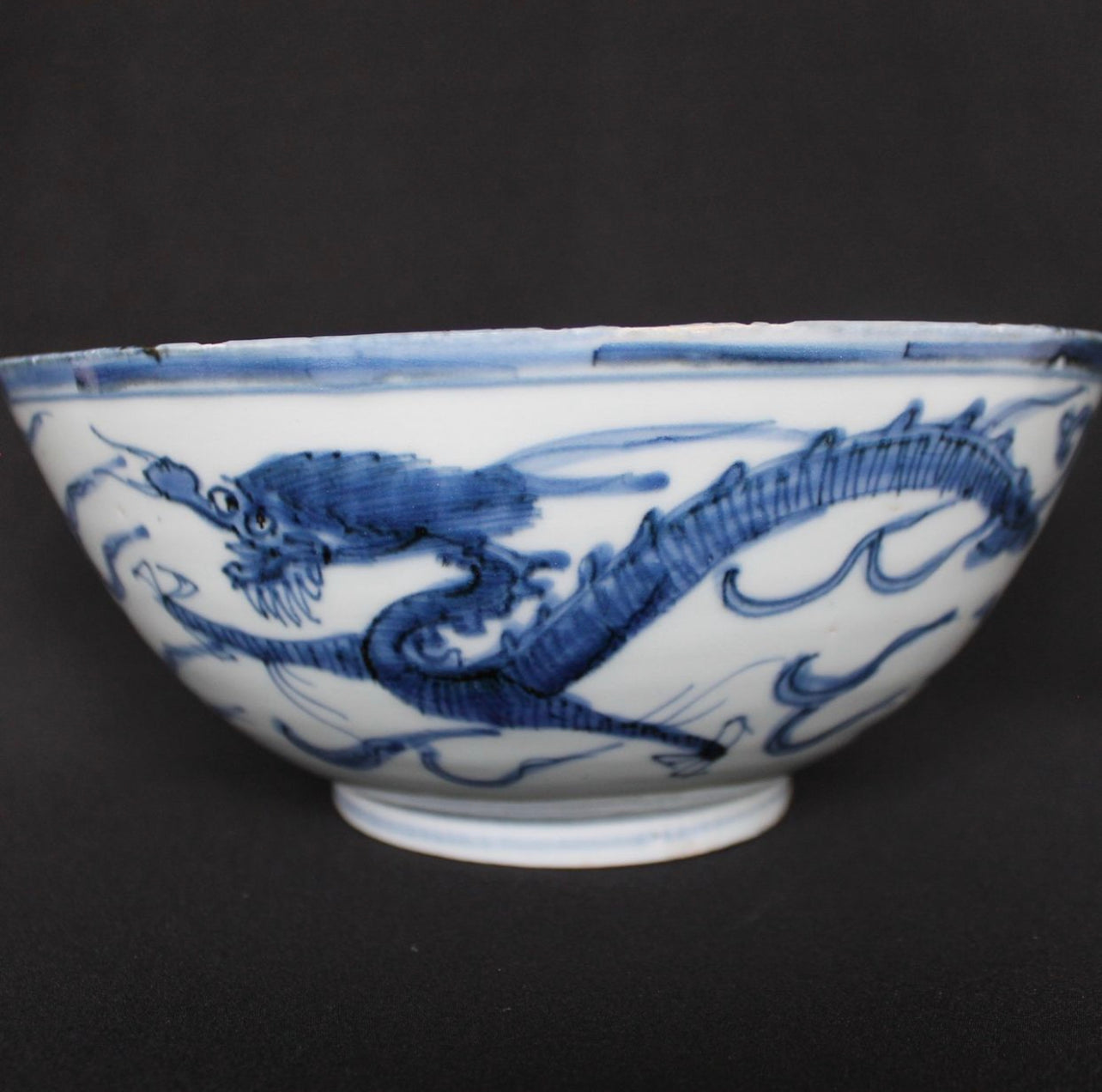 Blue and White Dragon Bowl - Ming, Wanli - Objects of Virtu