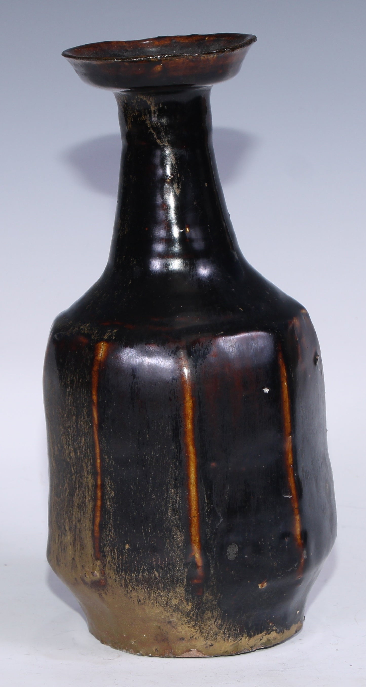 Korean Monochrome Panelled Mallet Shaped Bottle Vase, Glazed in Tones of Mottled Brown - Objets de Vertu