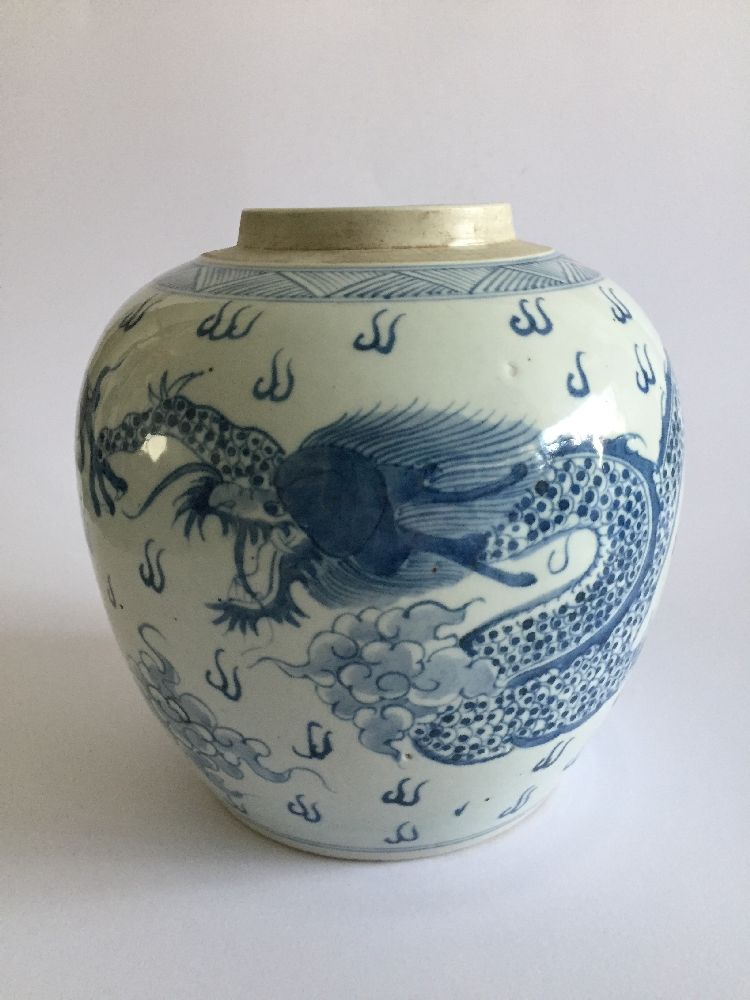 Chinese Porcelain Blue and White Dragon Ginger Jar, Late Kangxi Period - Objets de Vertu